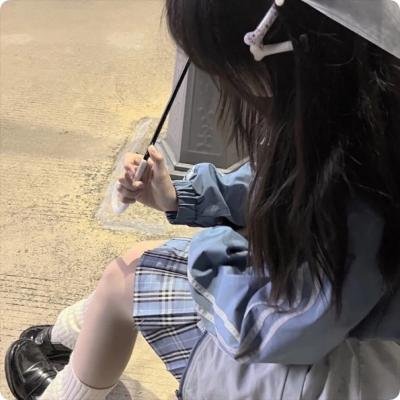小鱼莉莉